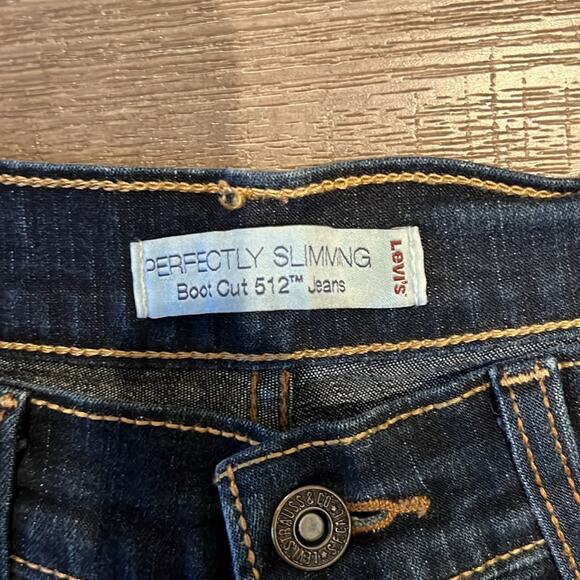 Levi's 512 Bootcut Perfectly Slimming Dark Wash Stretchy Jeans Women’s Size 6 - Picture 6 of 7